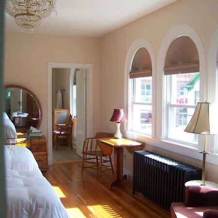 Connellsville Bed And Breakfast エクステリア 写真
