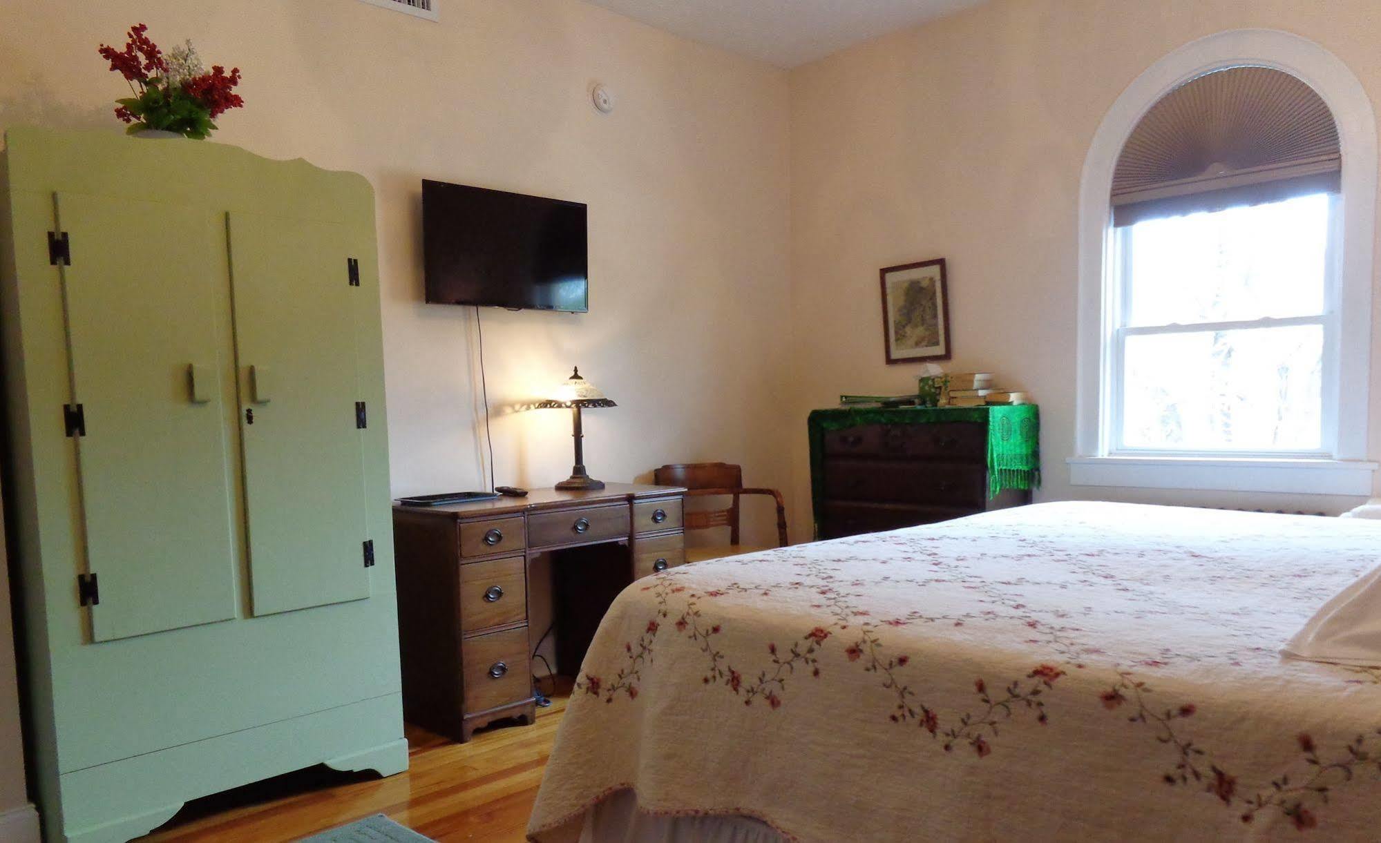 Connellsville Bed And Breakfast エクステリア 写真